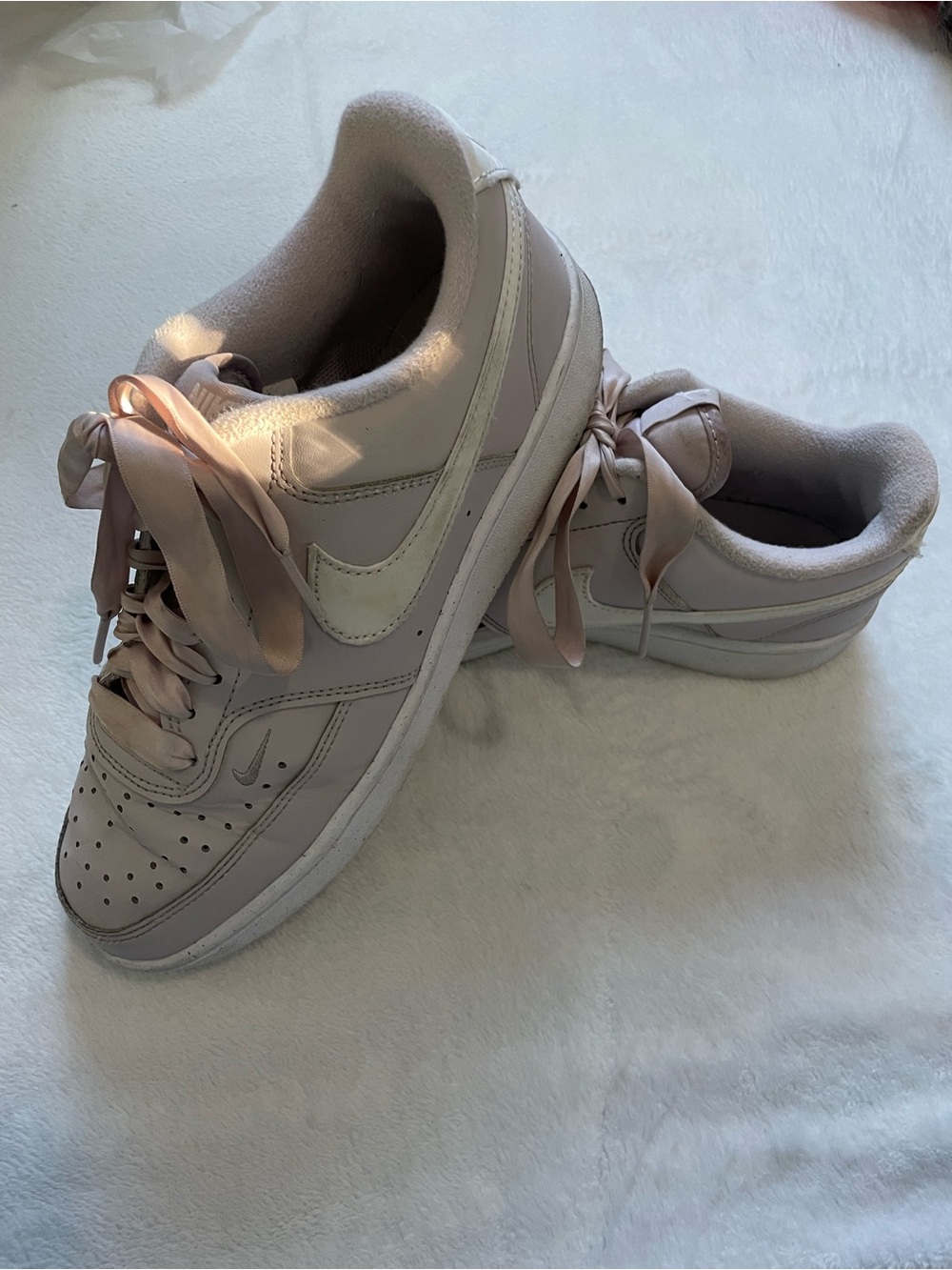 Nike Court Vision Low Next Nature in Platinum Violet with Ribbon Laces - Picture 4 of 11